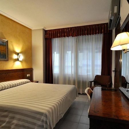 Hotel Aragon Саламанка Екстер'єр фото